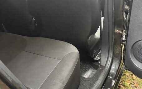Renault Logan II, 2019 год, 649 000 рублей, 12 фотография