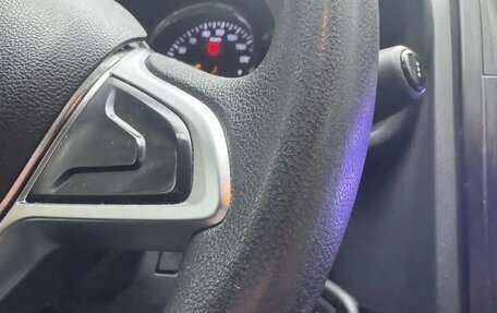 Renault Logan II, 2019 год, 649 000 рублей, 21 фотография