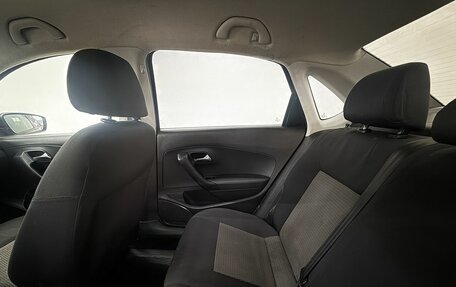 Volkswagen Polo VI (EU Market), 2011 год, 333 000 рублей, 19 фотография
