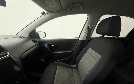 Volkswagen Polo VI (EU Market), 2011 год, 333 000 рублей, 21 фотография