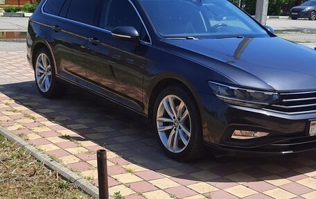 Volkswagen Passat B8 рестайлинг, 2021 год, 2 280 000 рублей, 4 фотография
