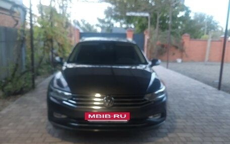 Volkswagen Passat B8 рестайлинг, 2021 год, 2 280 000 рублей, 2 фотография