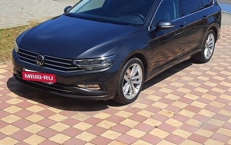 Volkswagen Passat B8 рестайлинг, 2021 год, 2 280 000 рублей, 14 фотография