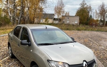 Renault Logan II, 2014 год, 445 000 рублей, 3 фотография