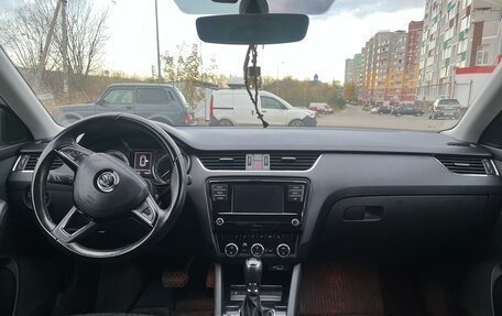 Skoda Octavia, 2018 год, 1 810 000 рублей, 14 фотография