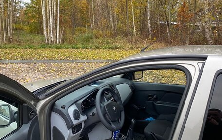 Renault Logan II, 2014 год, 445 000 рублей, 2 фотография