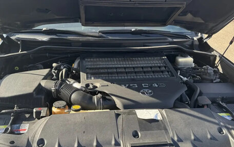 Toyota Land Cruiser 200, 2010 год, 2 700 000 рублей, 4 фотография