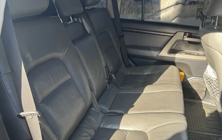 Toyota Land Cruiser 200, 2010 год, 2 700 000 рублей, 3 фотография