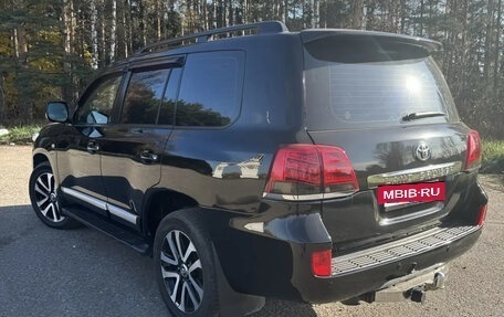 Toyota Land Cruiser 200, 2010 год, 2 700 000 рублей, 2 фотография