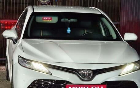 Toyota Camry, 2018 год, 1 750 000 рублей, 1 фотография