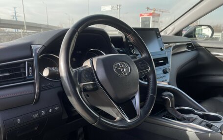 Toyota Camry, 2021 год, 3 597 000 рублей, 13 фотография