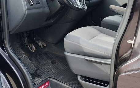 Volkswagen Caravelle T5, 2013 год, 2 250 000 рублей, 2 фотография