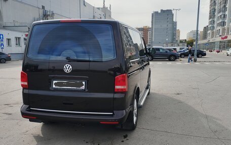 Volkswagen Caravelle T5, 2013 год, 2 250 000 рублей, 8 фотография