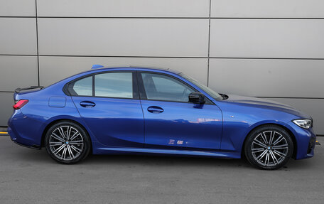 BMW 3 серия, 2019 год, 3 698 000 рублей, 4 фотография