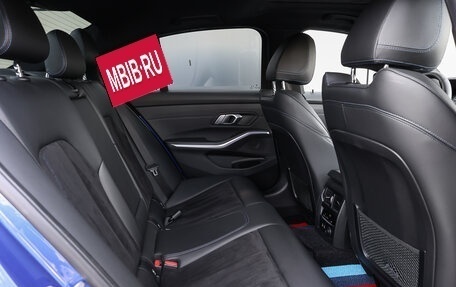 BMW 3 серия, 2019 год, 3 698 000 рублей, 12 фотография