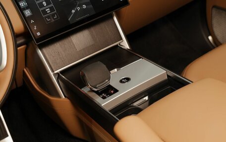 Land Rover Range Rover IV рестайлинг, 2025 год, 22 300 000 рублей, 30 фотография