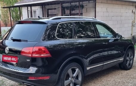 Volkswagen Touareg III, 2010 год, 1 330 000 рублей, 3 фотография