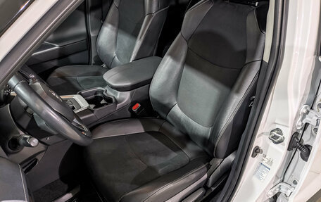 Toyota RAV4, 2021 год, 3 700 000 рублей, 20 фотография