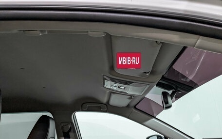 Toyota RAV4, 2021 год, 3 700 000 рублей, 23 фотография