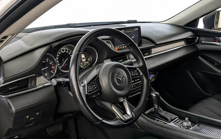 Mazda 6, 2019 год, 2 150 000 рублей, 14 фотография