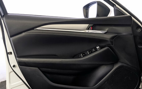 Mazda 6, 2019 год, 2 150 000 рублей, 18 фотография