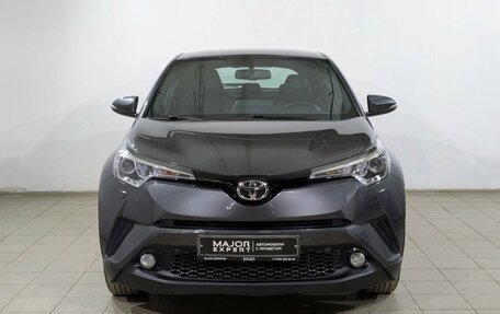 Toyota C-HR I рестайлинг, 2019 год, 2 550 000 рублей, 8 фотография