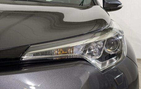 Toyota C-HR I рестайлинг, 2019 год, 2 550 000 рублей, 9 фотография