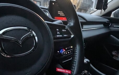 Mazda 6, 2019 год, 1 850 000 рублей, 10 фотография