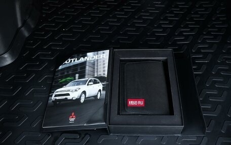 Mitsubishi Outlander III рестайлинг 3, 2014 год, 1 700 000 рублей, 23 фотография