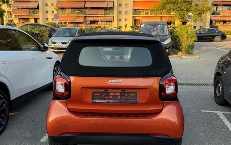 Smart Fortwo III, 2016 год, 2 490 000 рублей, 3 фотография