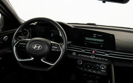 Hyundai Elantra, 2023 год, 2 127 000 рублей, 13 фотография
