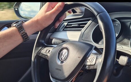 Volkswagen Passat B8 рестайлинг, 2015 год, 950 000 рублей, 3 фотография