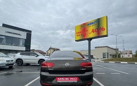 Volkswagen Passat B8 рестайлинг, 2015 год, 950 000 рублей, 11 фотография