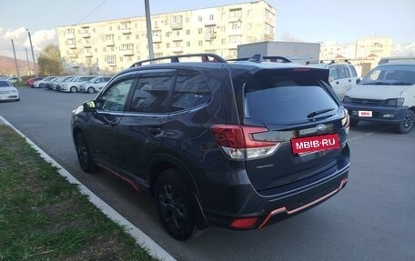 Subaru Forester, 2019 год, 3 150 000 рублей, 5 фотография
