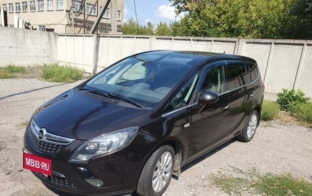 Opel Zafira C рестайлинг, 2013 год, 1 200 000 рублей, 2 фотография