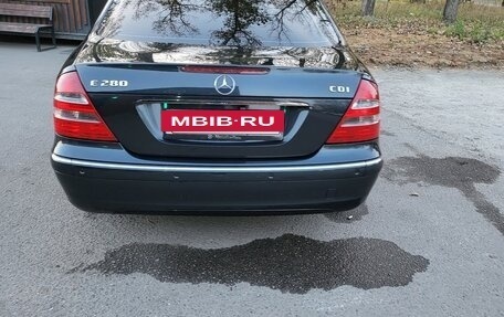Mercedes-Benz E-Класс, 2005 год, 2 000 000 рублей, 5 фотография