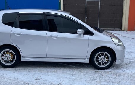 Honda Fit III, 2007 год, 570 000 рублей, 5 фотография