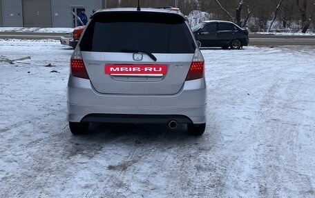 Honda Fit III, 2007 год, 570 000 рублей, 3 фотография