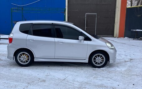 Honda Fit III, 2007 год, 570 000 рублей, 16 фотография