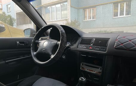 Volkswagen Golf IV, 2003 год, 230 000 рублей, 9 фотография