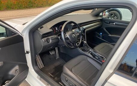 Volkswagen Passat B8 рестайлинг, 2021 год, 2 080 000 рублей, 3 фотография