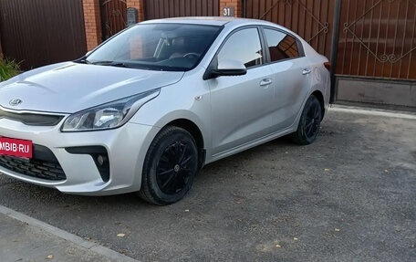KIA Rio IV, 2017 год, 1 100 000 рублей, 4 фотография
