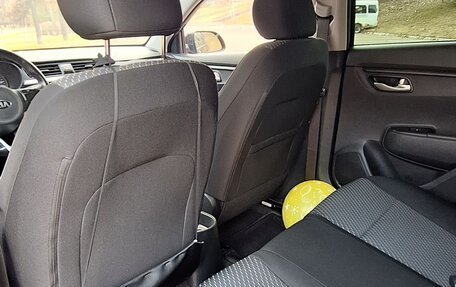 KIA Rio IV, 2018 год, 1 559 000 рублей, 17 фотография