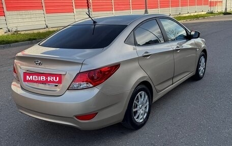 Hyundai Solaris II рестайлинг, 2013 год, 850 000 рублей, 4 фотография