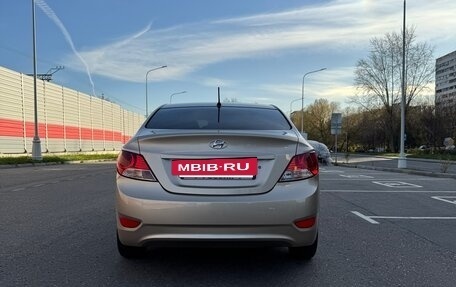 Hyundai Solaris II рестайлинг, 2013 год, 850 000 рублей, 5 фотография