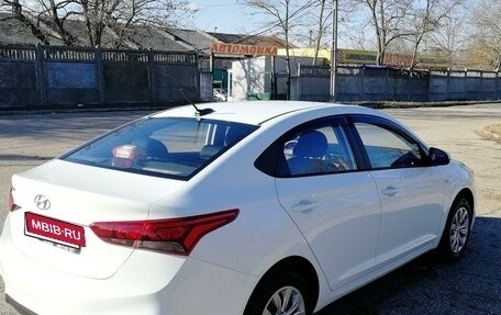Hyundai Solaris II рестайлинг, 2018 год, 1 450 000 рублей, 3 фотография