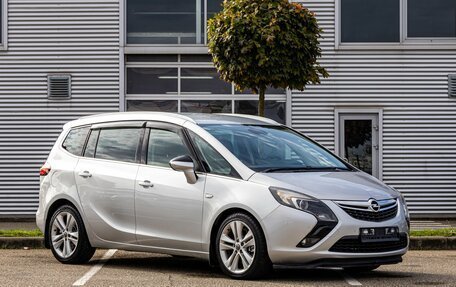Opel Zafira C рестайлинг, 2016 год, 1 395 000 рублей, 3 фотография