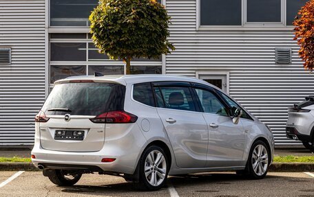 Opel Zafira C рестайлинг, 2016 год, 1 395 000 рублей, 6 фотография
