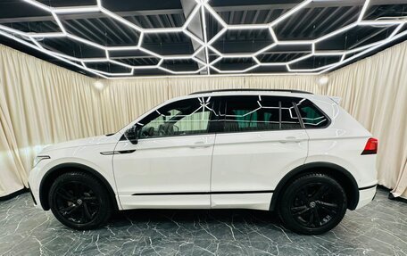 Volkswagen Tiguan II, 2021 год, 4 999 000 рублей, 3 фотография