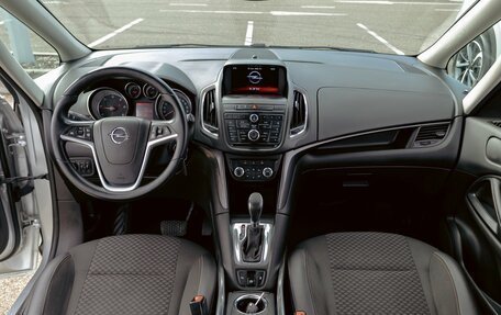 Opel Zafira C рестайлинг, 2016 год, 1 395 000 рублей, 17 фотография
